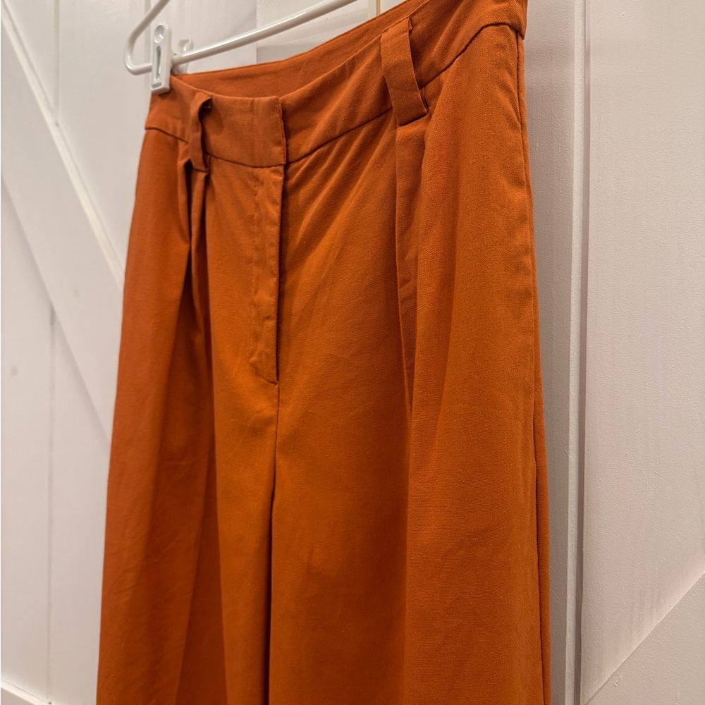 Commense Pleated Orange Wide-Leg Linen Pants - Picture 5 of 7
